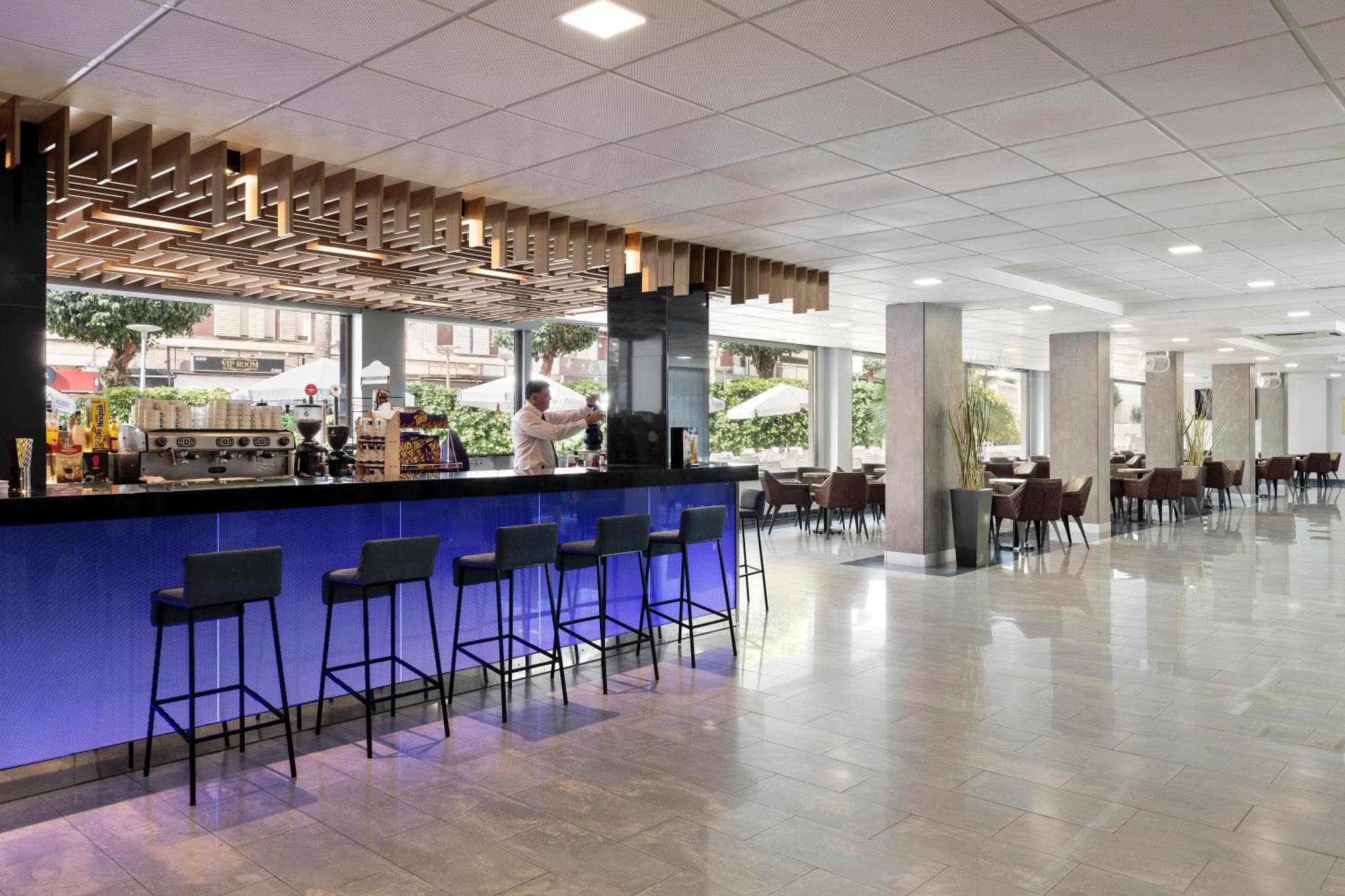 Angeles Hotel 4*